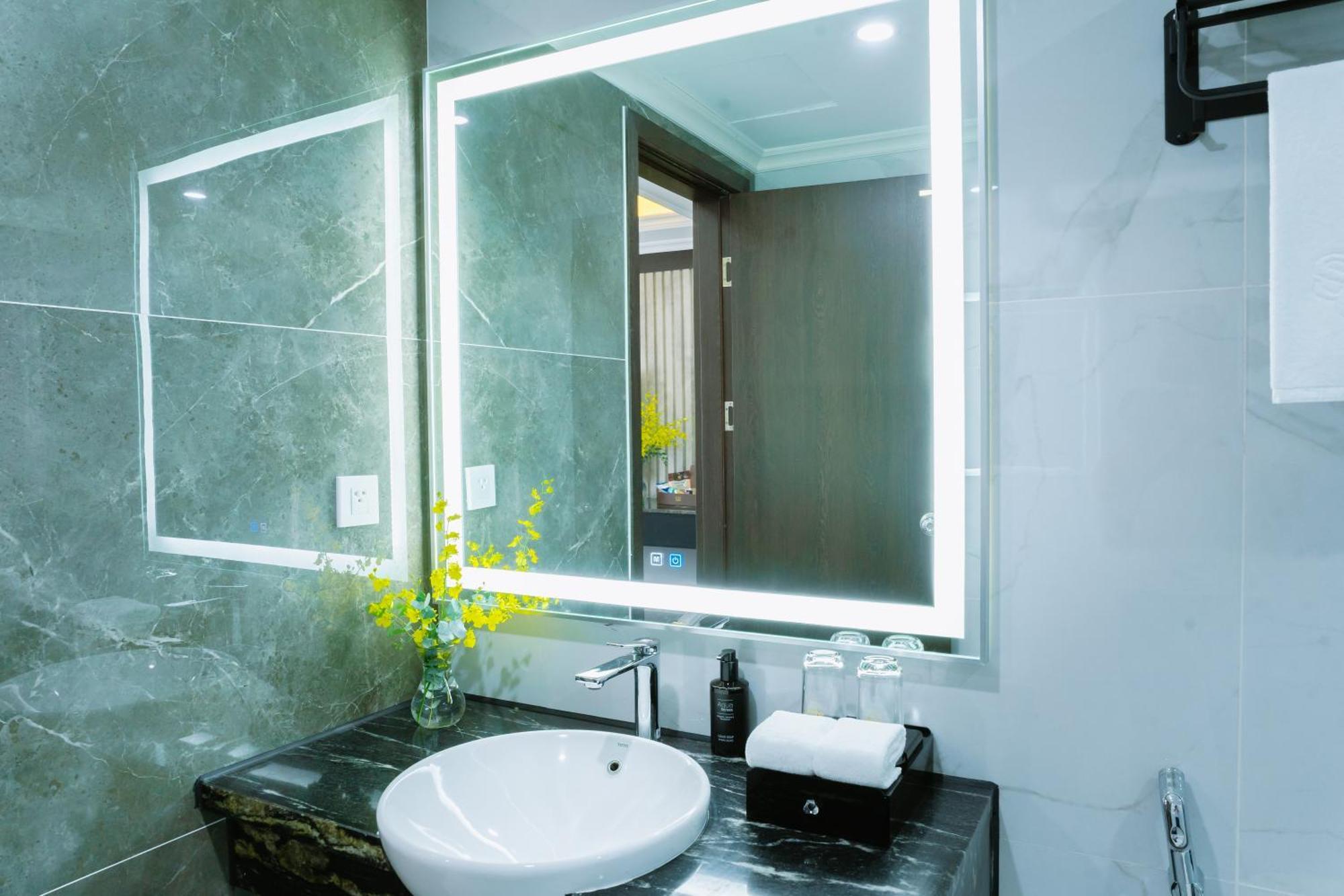 Sc Luxury Hotel Ha Long Eksteriør bilde