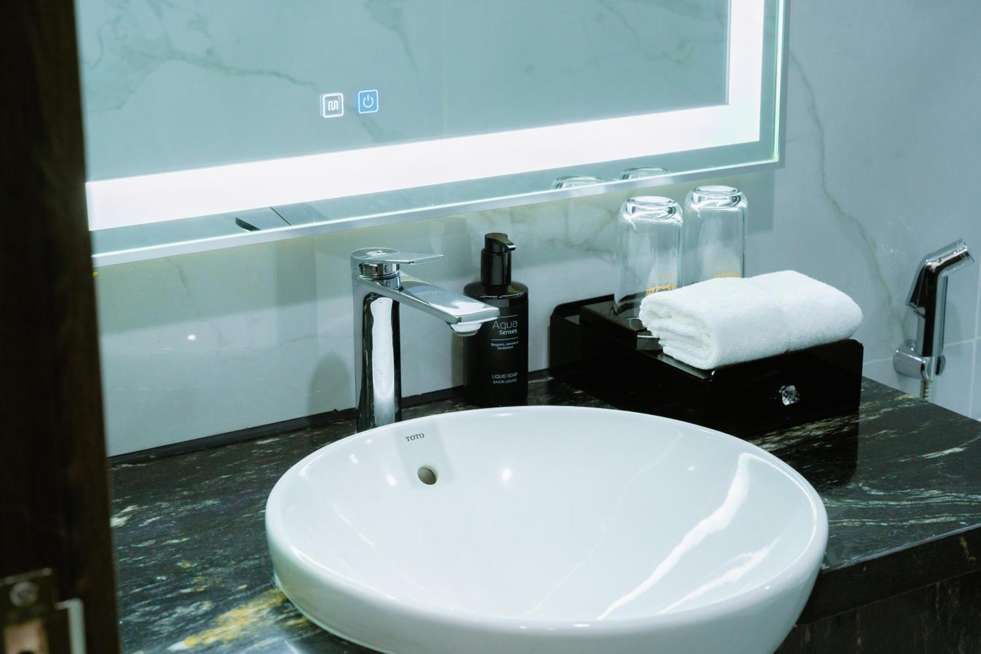Sc Luxury Hotel Ha Long Eksteriør bilde
